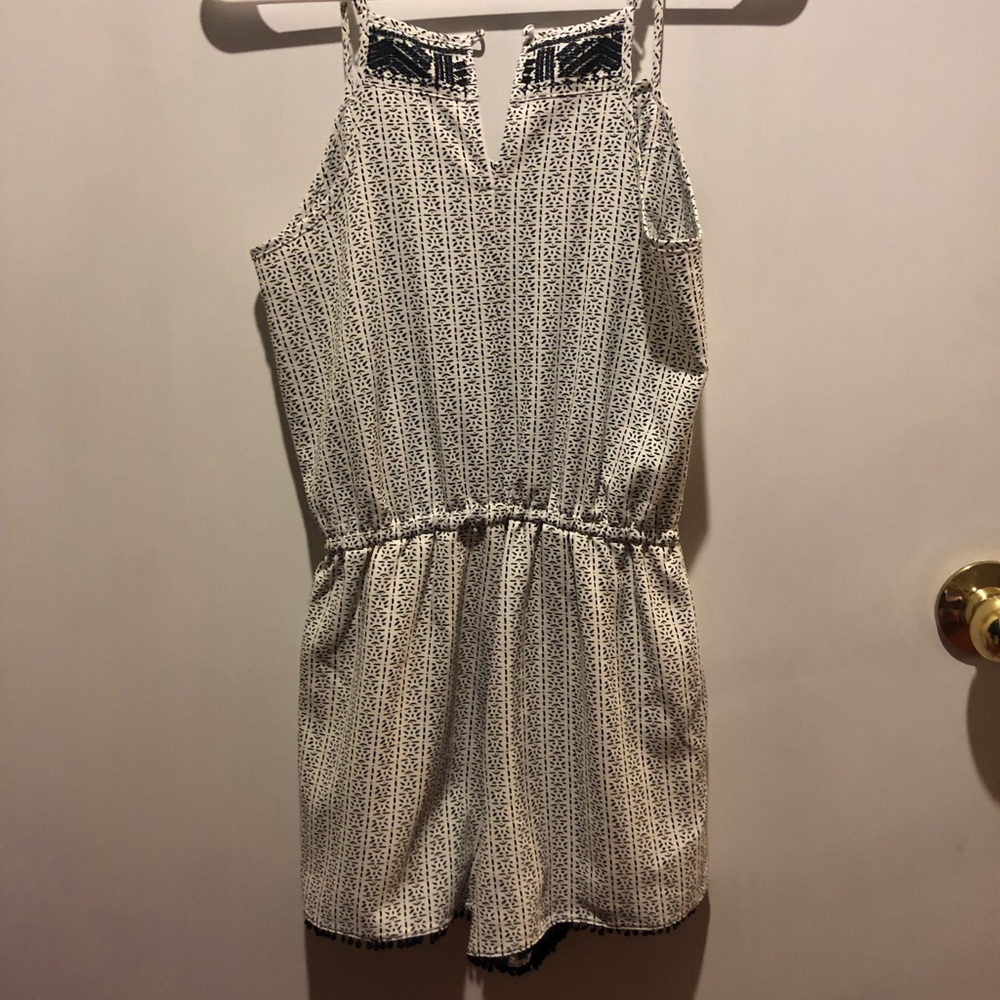 Romper - Picture 2 of 2
